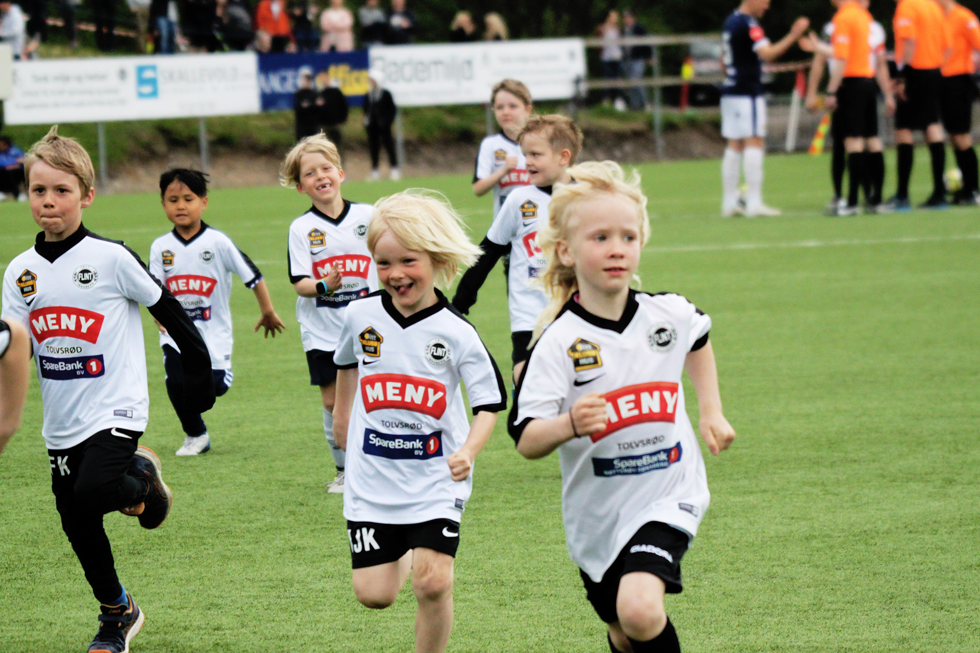 2019-05-01 20.01.52 https://www.flintfotball.no/wp-content/uploads/2019/05/2019-05-01-20.01.52.jpg