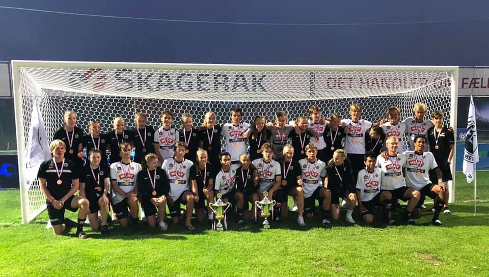 DanaCup 2019 - G17 og J14 https://www.flintfotball.no/wp-content/uploads/2019/07/DanaCup-2019-G17-og-J14.jpg