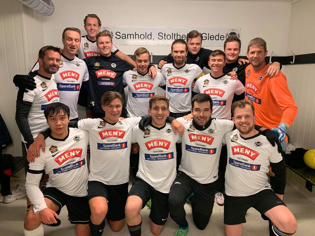 Flint4-kretsmestere https://www.flintfotball.no/wp-content/uploads/2019/10/Flint4-kretsmestere.jpg