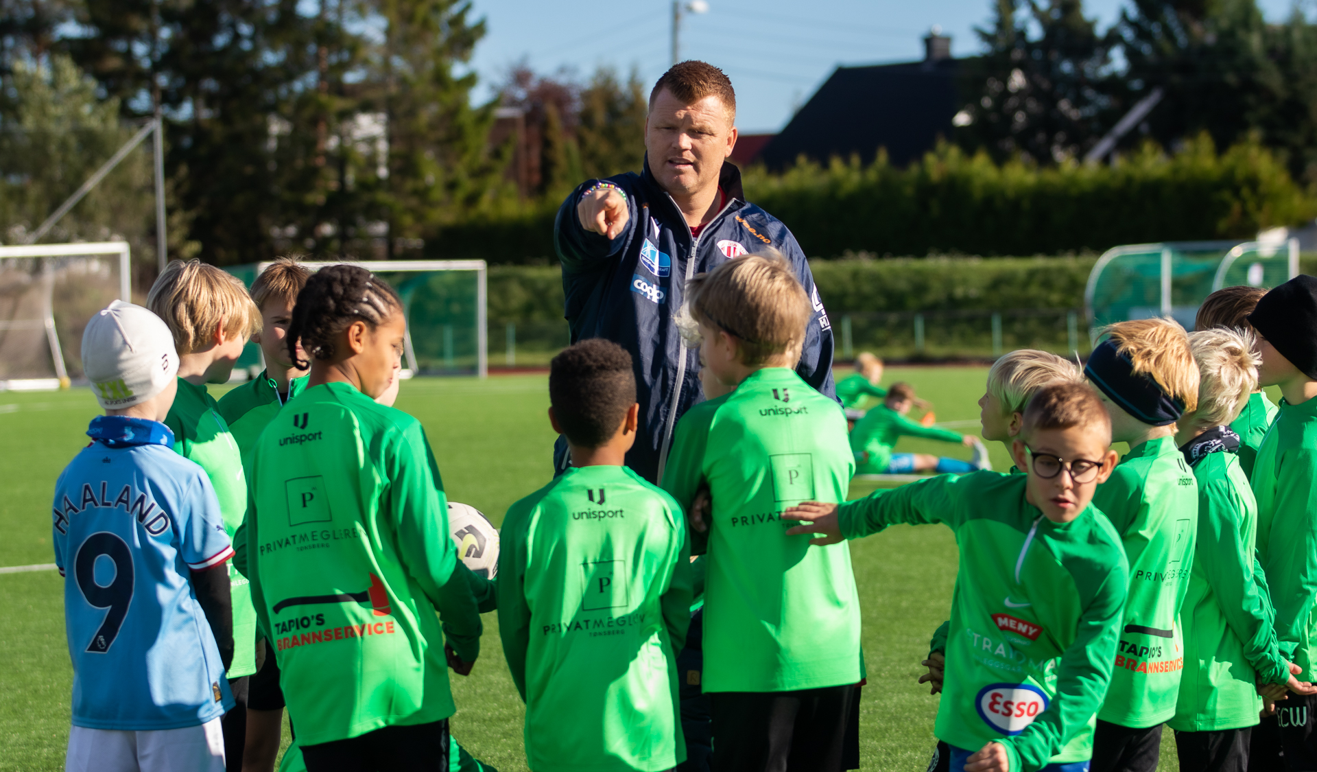 Flint Fotballskole med JAR 2022 - dag 1 og 2-12 https://www.flintfotball.no/wp-content/uploads/2022/10/Flint-Fotballskole-med-JAR-2022-dag-1-og-2-12.jpg