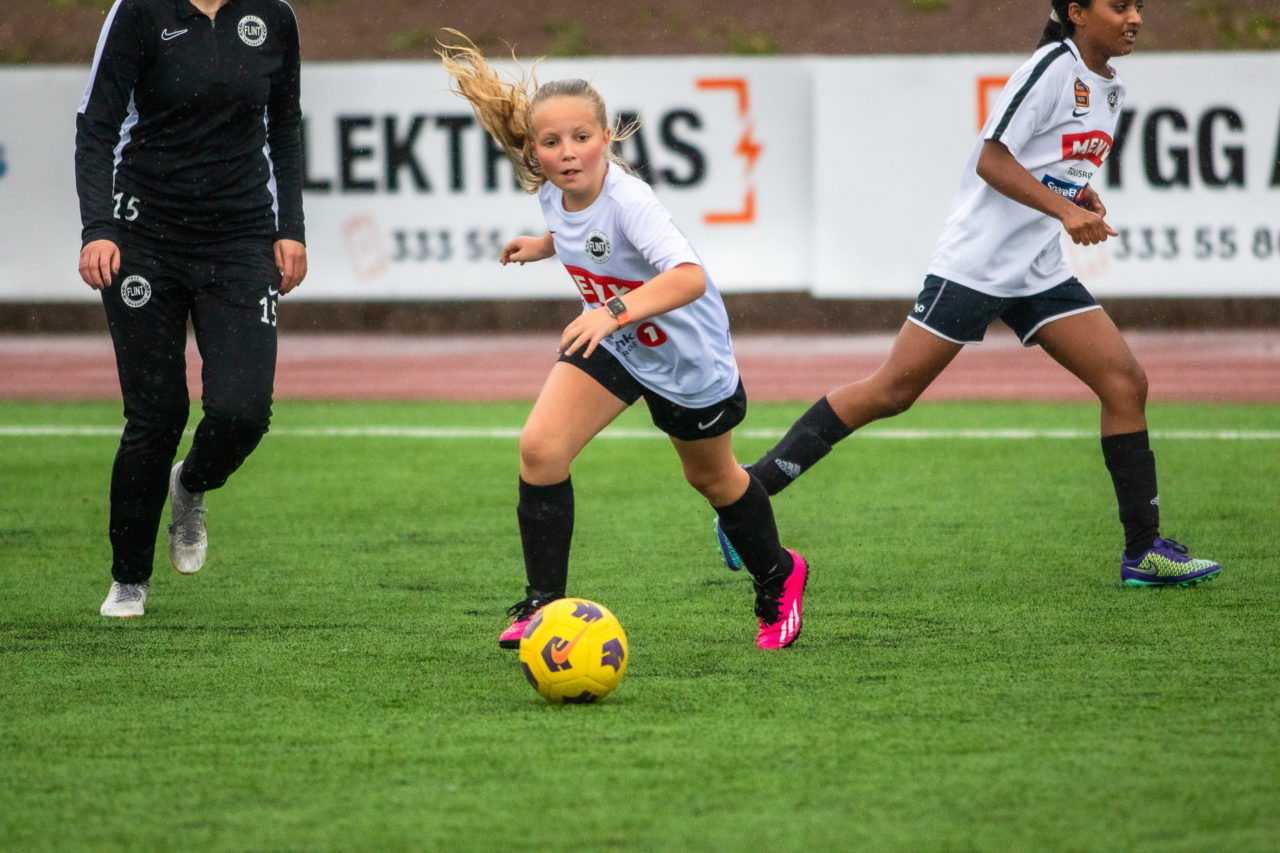 Flint Fotballglede A-damer mot Flint J11 (2012)-14