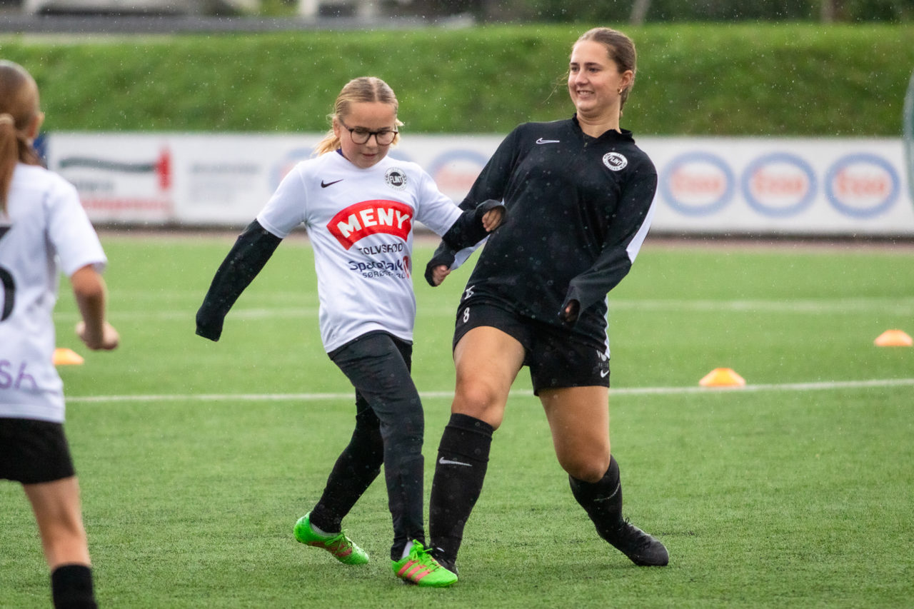 Flint Fotballglede A-damer mot Flint J11 (2012)-7