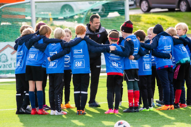 Fantastiske dager på Flint Fotballskole!