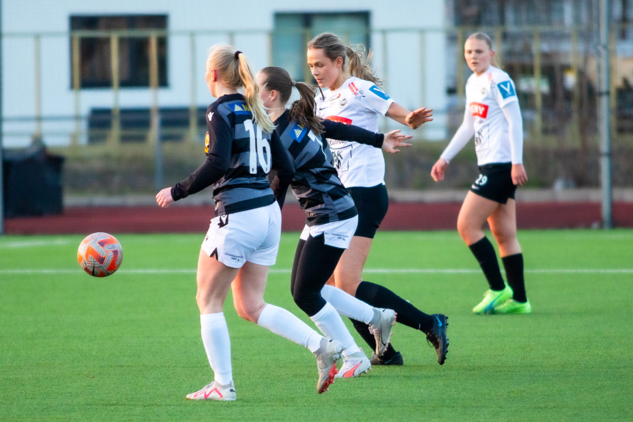 Flint A-damer Runar 25.04.2024-18 Flint A-damer Runar 25.04.2024-18