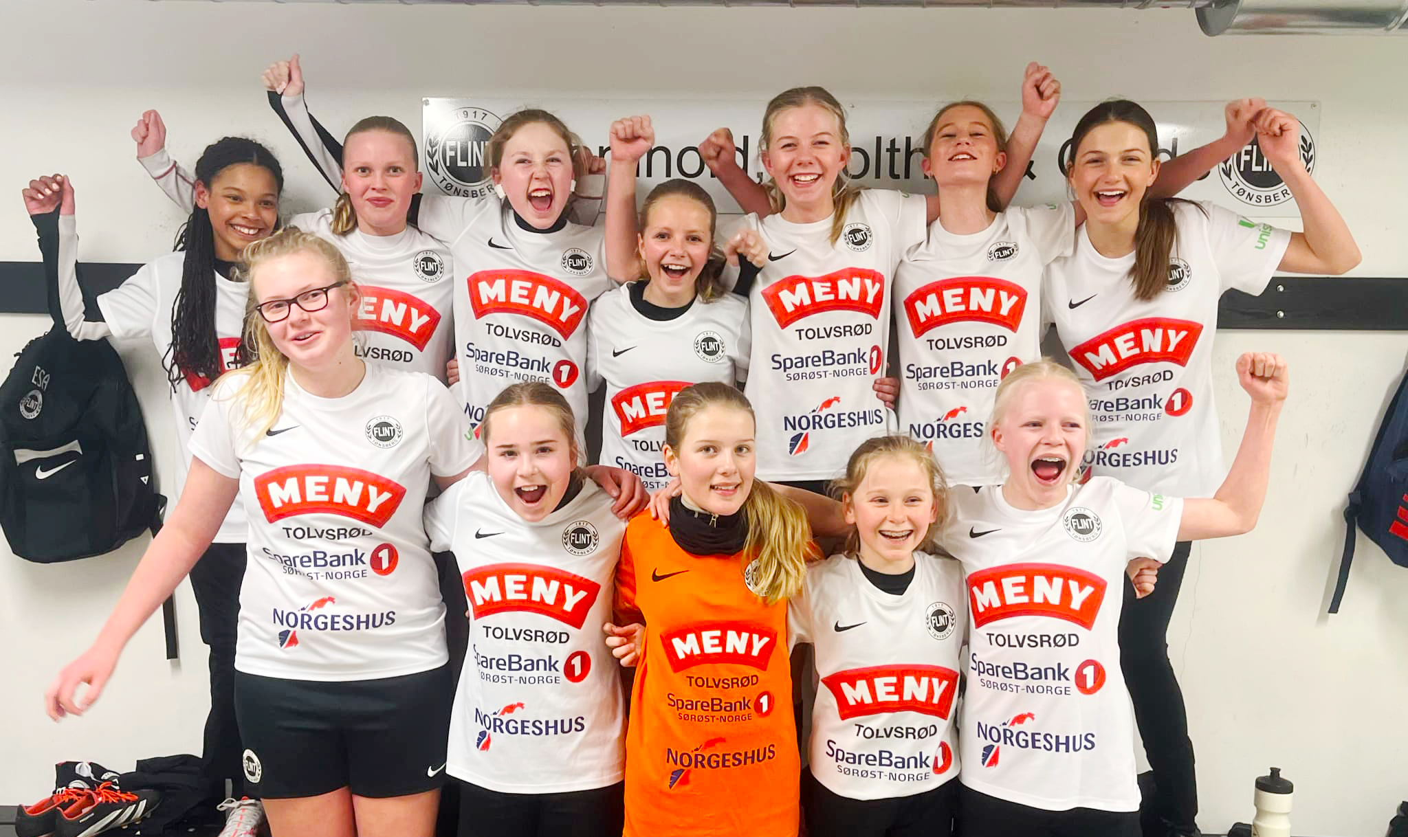 https://www.flintfotball.no/wp-content/uploads/2025/03/Flint-J13-2012-e1743370367342.png