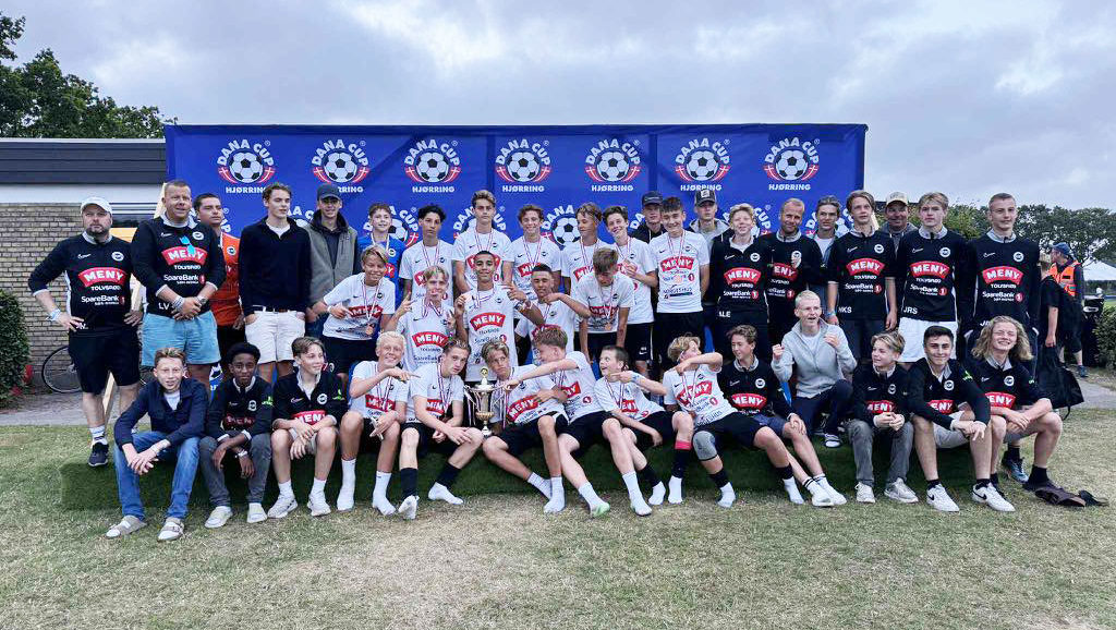 https://www.flintfotball.no/wp-content/uploads/2025/07/97f8db44-81ca-4cfd-8caf-90c50cd8d25e-e1753789243705.jpg