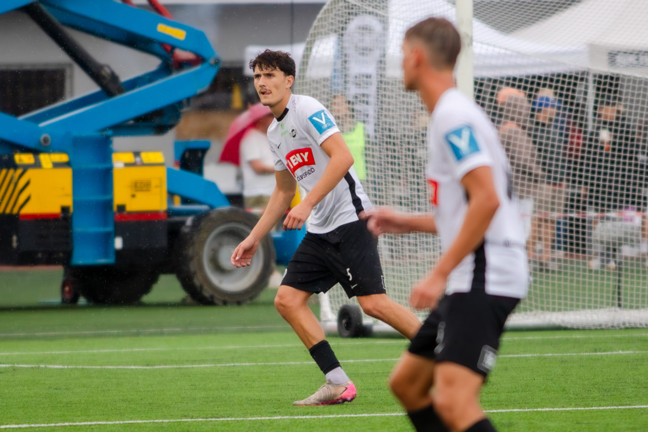 NM Flint-Eik - Tv2-00