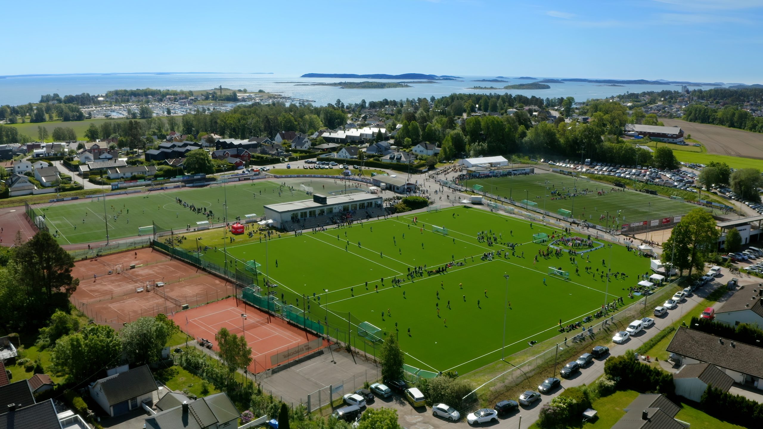 https://www.flintfotball.no/wp-content/uploads/2025/10/Flint-idrettsanlegg-Foto-Feber-Film-scaled.jpg